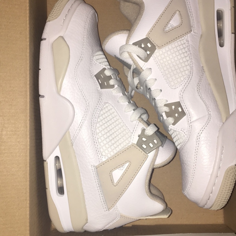 Jordan’s 4 Retro